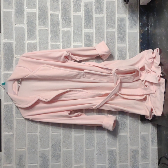 delicates Other - Delicates Women's Pastel Pink Long Robe with Tie Size Medium